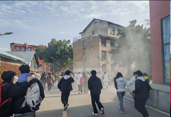 1742524914890747.png 圖片.png